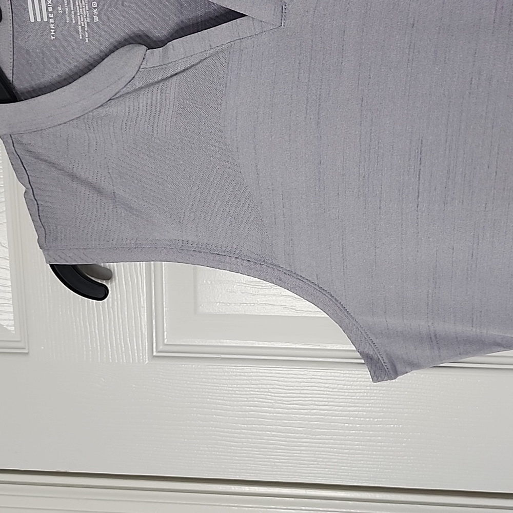 THREE SIXTY SIX WOMAN'S TOP - Picture 3 of 8